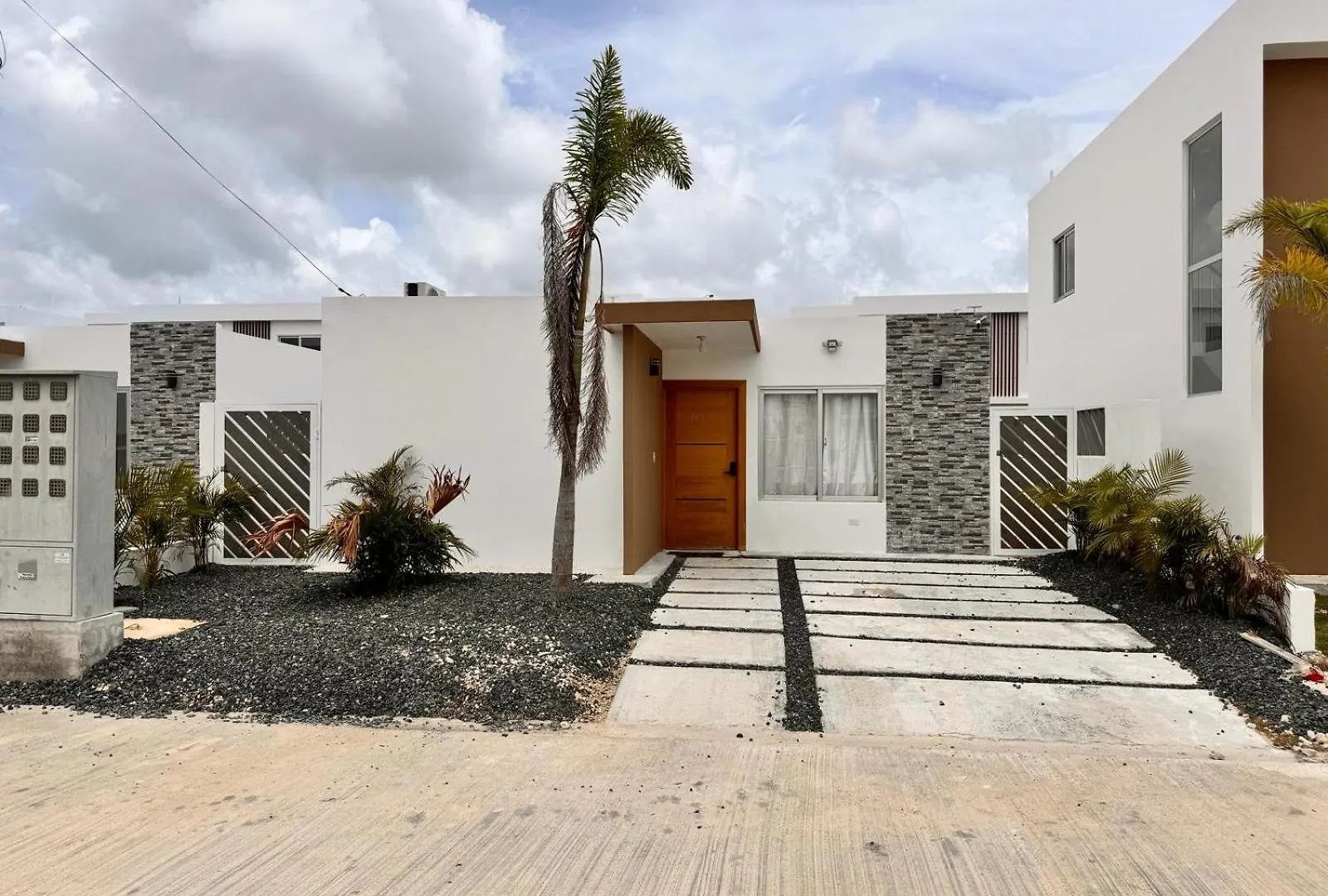 Villa Cela En Punta Cana, Long-Short Stay